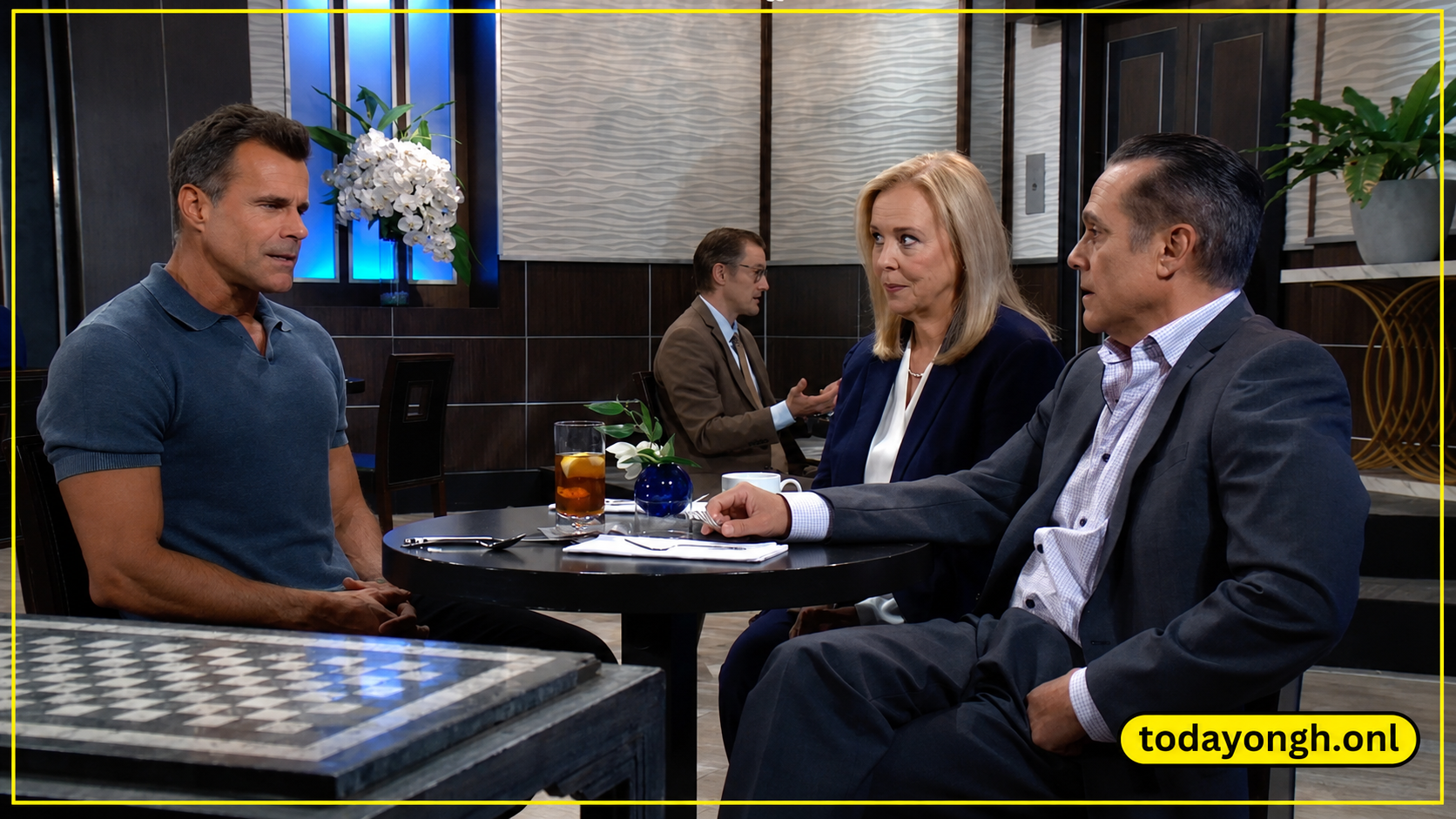Laura attempts to broker peace between Drew and Sonny, but Drew refuses to compromise.